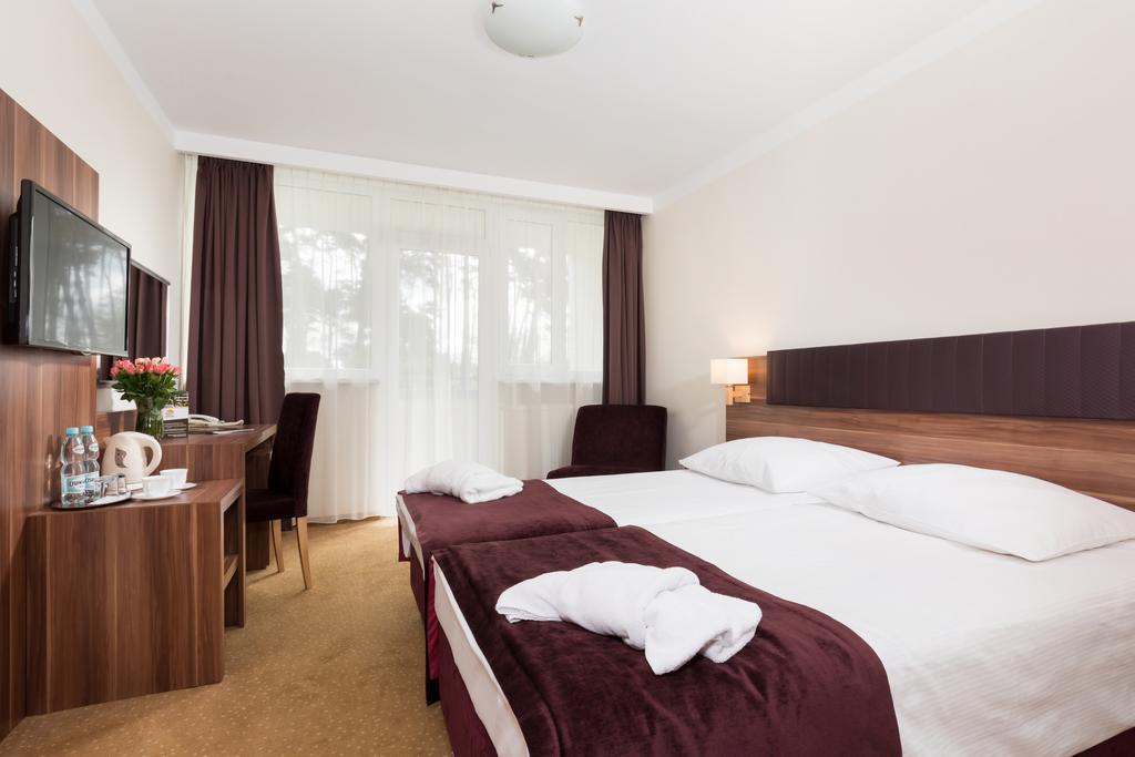 Jantar Medical Spa Dziwnówek Buitenkant foto