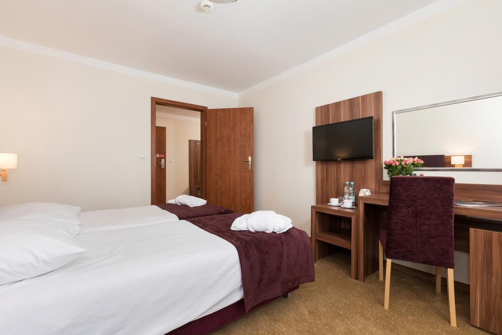Jantar Medical Spa Dziwnówek Buitenkant foto