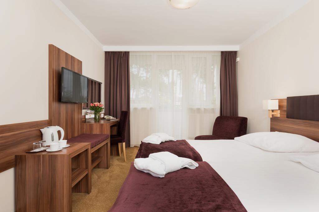 Jantar Medical Spa Dziwnówek Buitenkant foto
